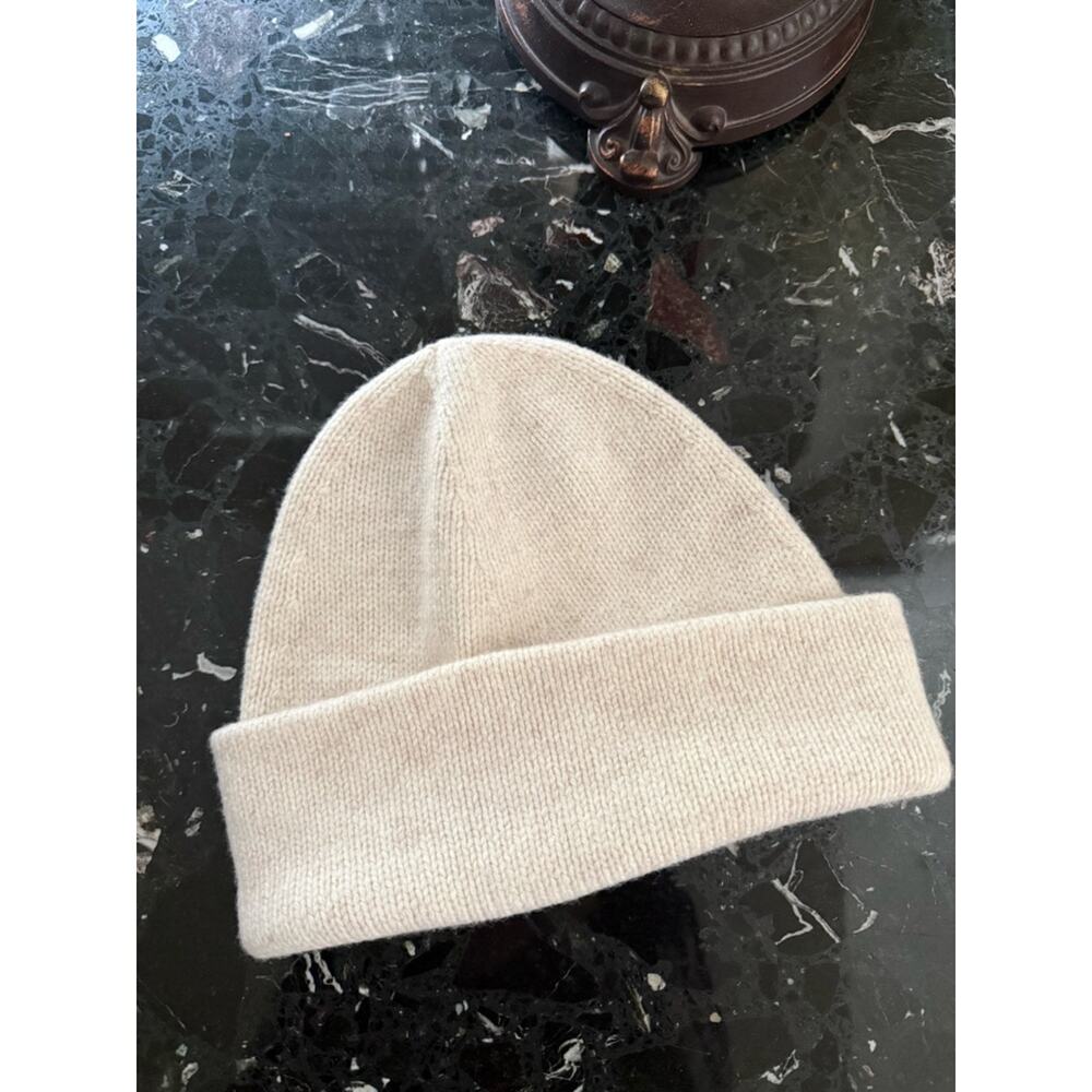 Everlane Heathered Oat Felted Merino Beanie